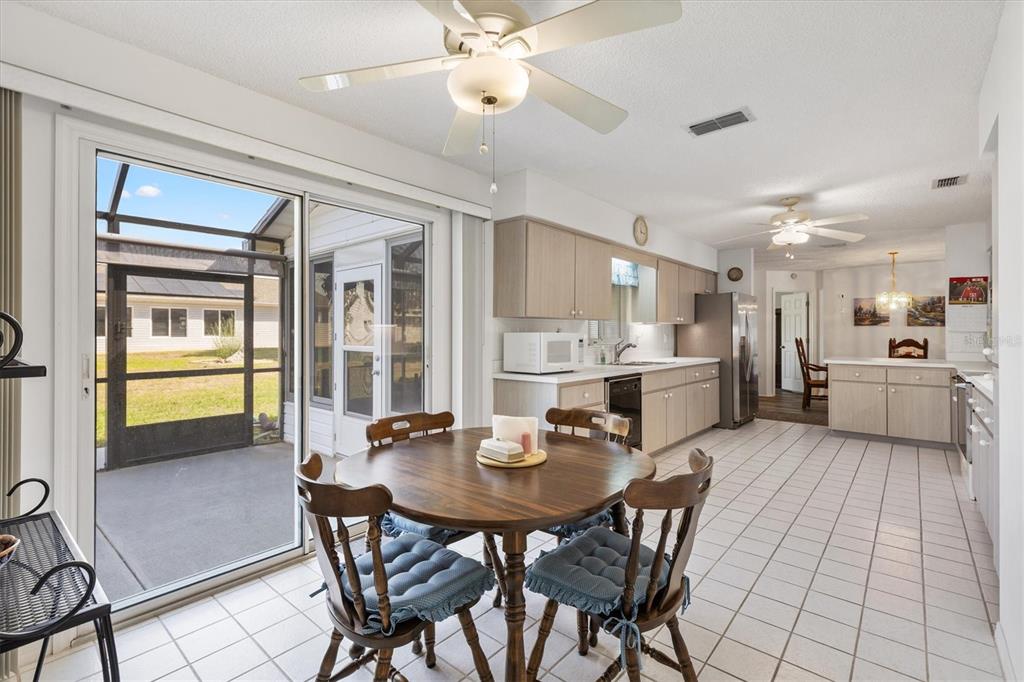 9619 Southeast 174th Place Road Summerfield, FL 34491 - Photo 11 of 27