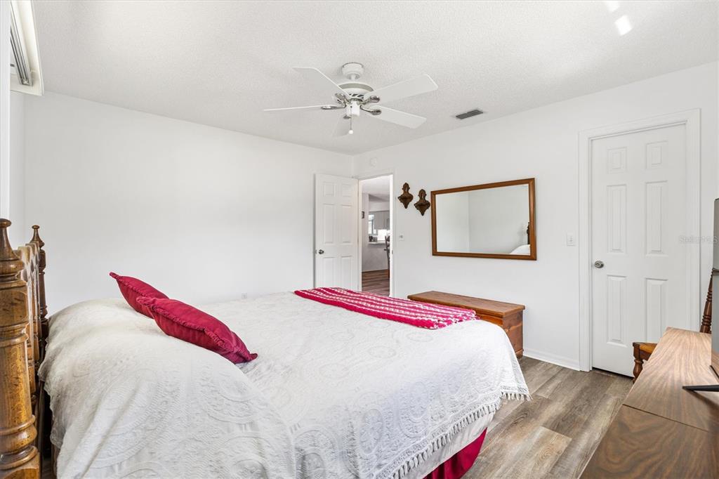 9619 Southeast 174th Place Road Summerfield, FL 34491 - Photo 17 of 27