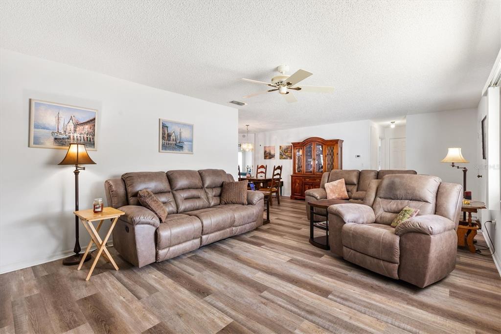 9619 Southeast 174th Place Road Summerfield, FL 34491 - Photo 4 of 27