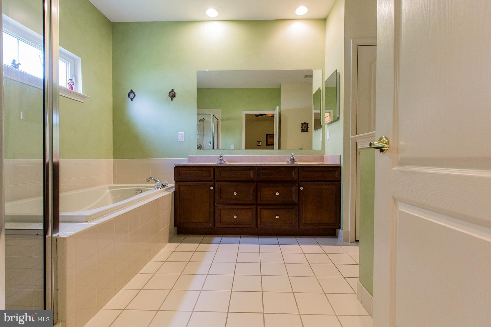 1800 Risser Lane Lancaster, PA 17601 - Photo 36 of 54 Gallery Image 36