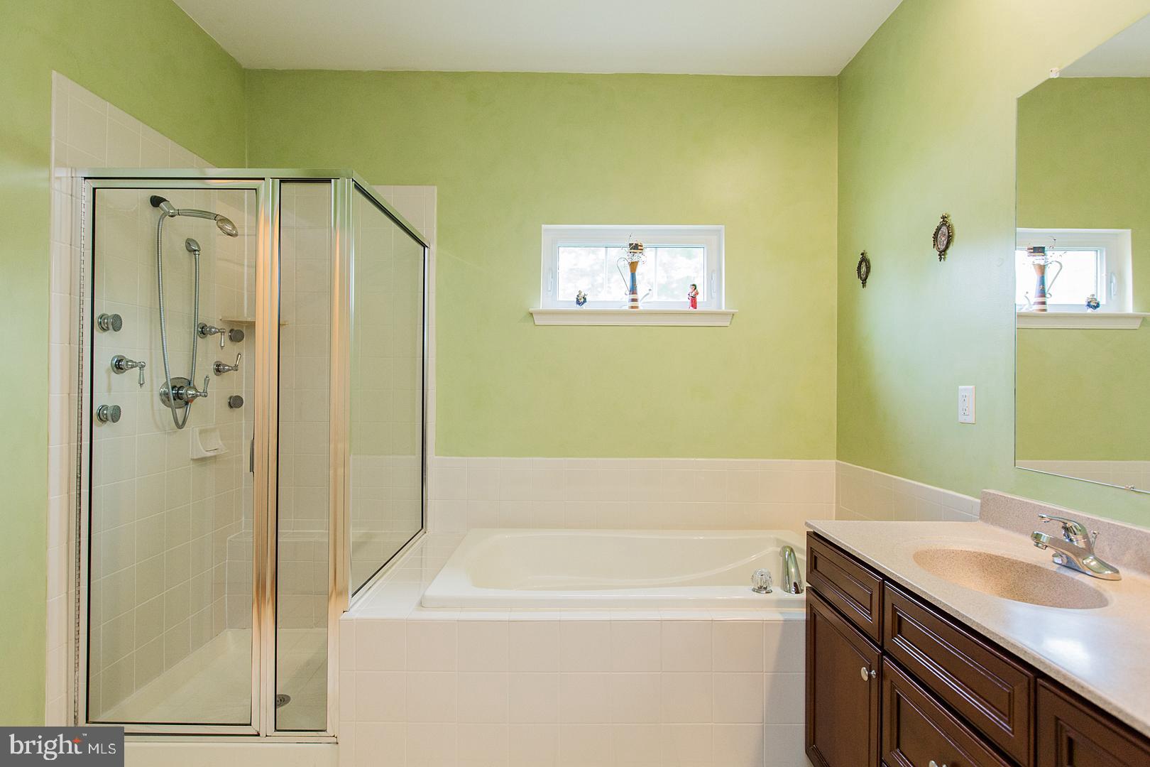 1800 Risser Lane Lancaster, PA 17601 - Photo 38 of 54 Gallery Image 38