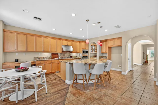 $829,990 | 6832 Salvaterra Circle, Elk Grove, CA 95757