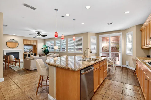 $829,990 | 6832 Salvaterra Circle, Elk Grove, CA 95757