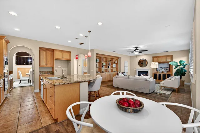 $829,990 | 6832 Salvaterra Circle, Elk Grove, CA 95757