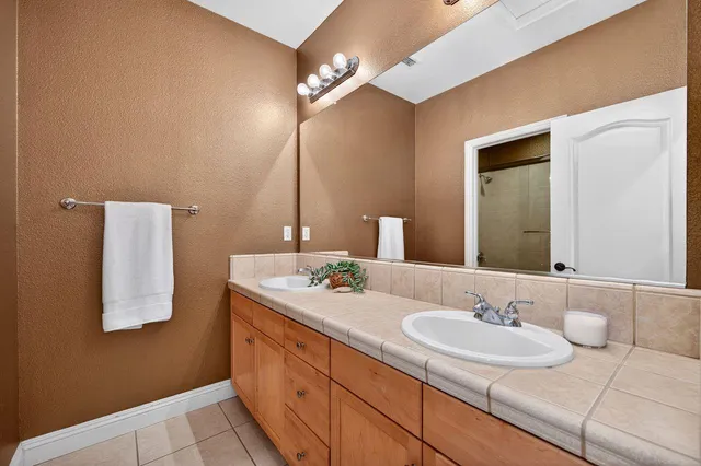 $829,990 | 6832 Salvaterra Circle, Elk Grove, CA 95757