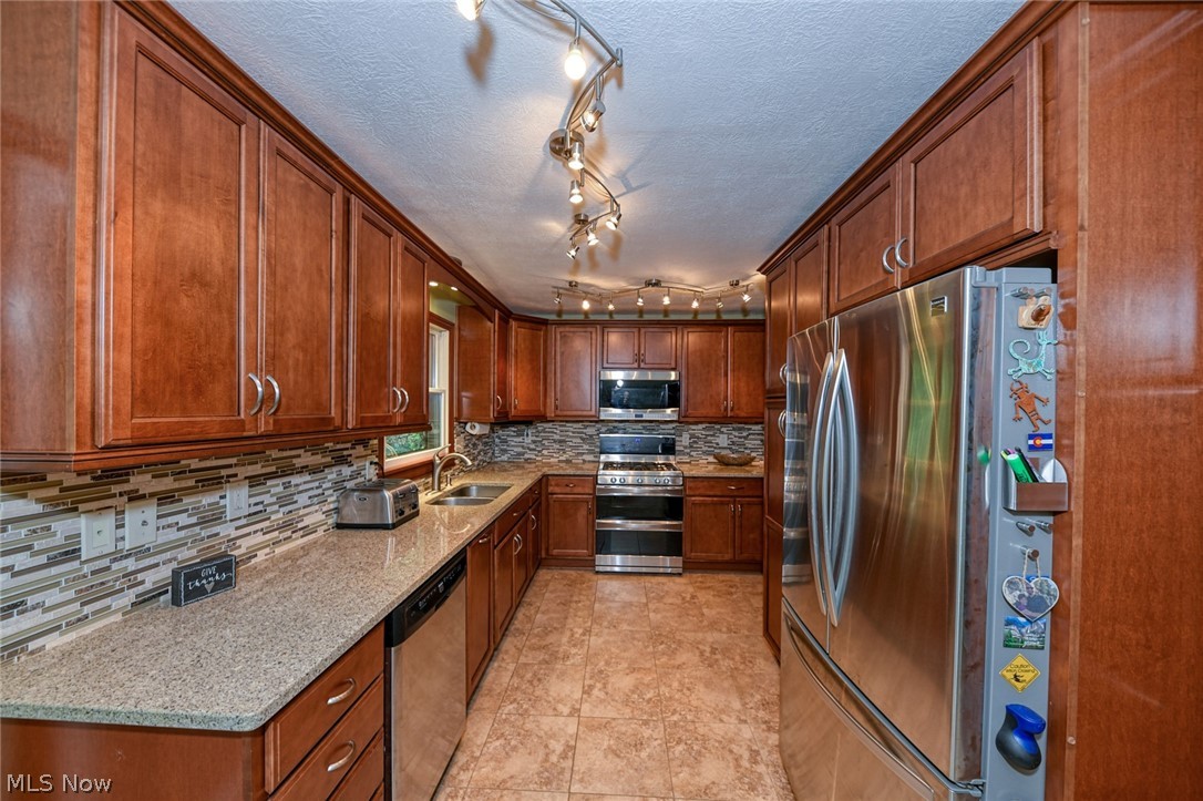 2405 Killian Road Akron, OH 44312 - Photo 20 of 34 Gallery Image 20