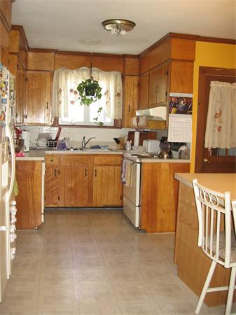 333 Tiffany Street Springfield, MA 01108 - Photo 4 of 18 Gallery Image 4
