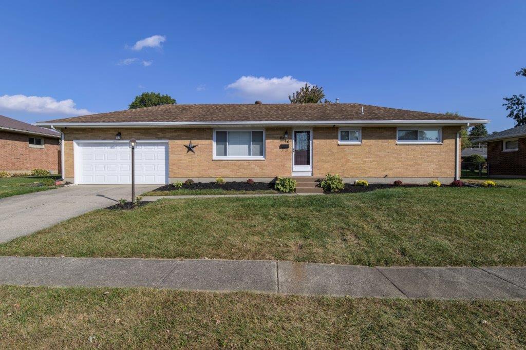 4546 Laredo Street Springfield, OH 45503 - Photo 2 of 40