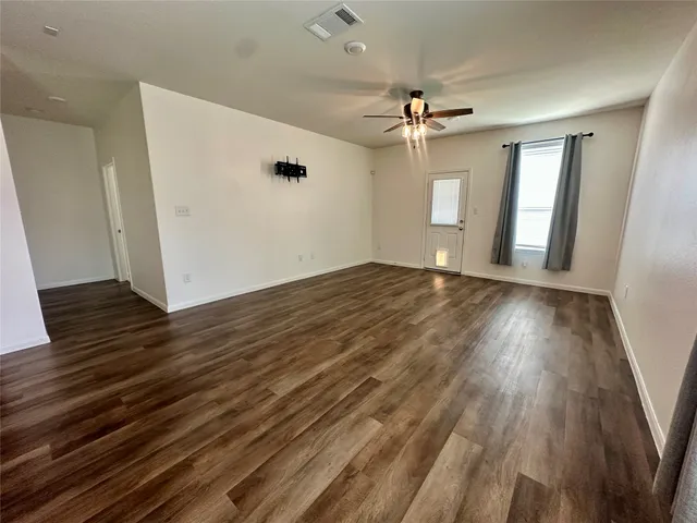 $2,300 | 17902 Sunny Savanna Drive, Hockley, TX 77447