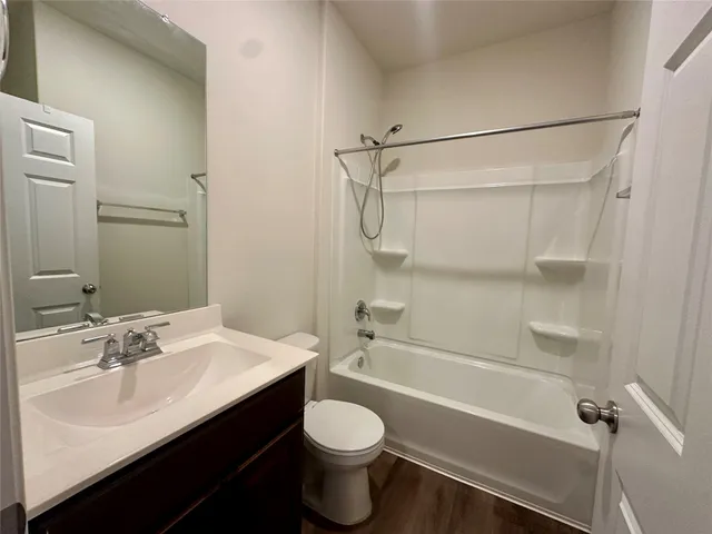 $2,300 | 17902 Sunny Savanna Drive, Hockley, TX 77447