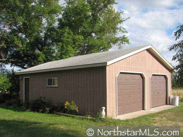 20646 Groningen Road Sandstone, MN 55072 - Photo 2 of 9 Gallery Image 2