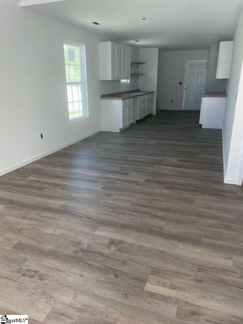 107 Colleton Lane Clinton, SC 29325 - Photo 5 of 9 Gallery Image 5