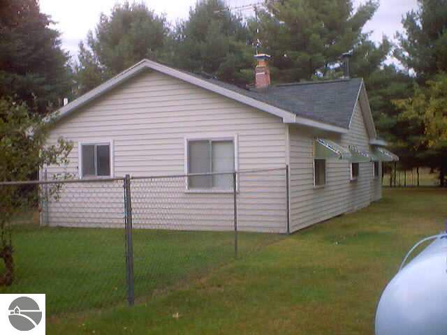 6586 Kemp Road Hale, MI 48739 - Photo 2 of 9 1753827-1.JPG
