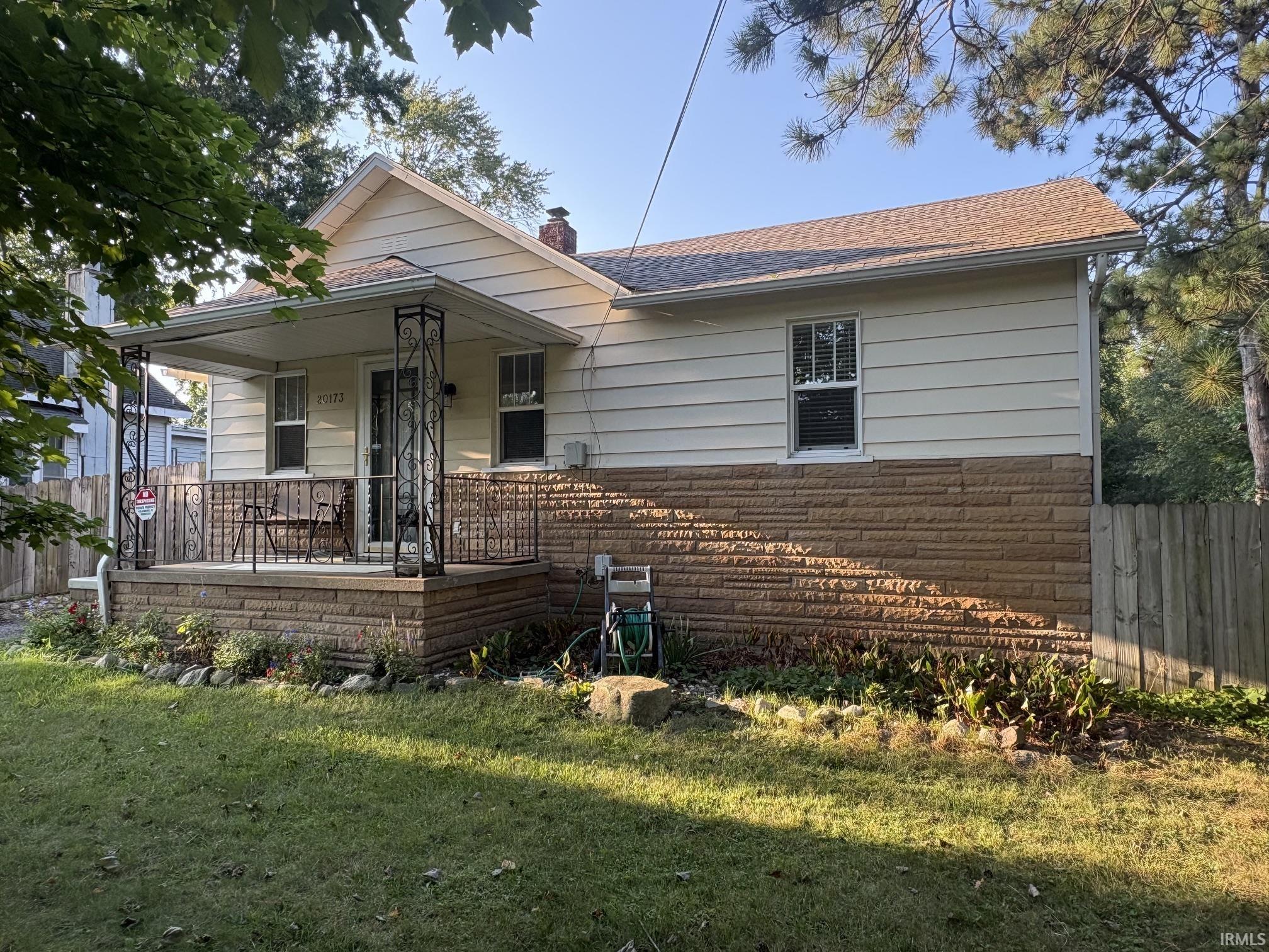 20173 Brick Road South Bend, IN 46637 - Photo 2 of 17 Gallery Image 2