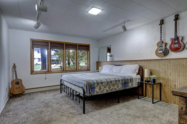 $349,900 | 2470 Deckner Avenue, Green Bay, WI 54302