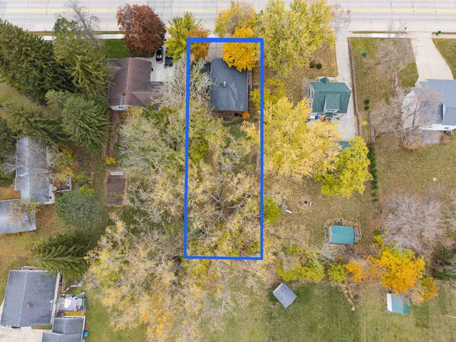 $349,900 | 2470 Deckner Avenue, Green Bay, WI 54302