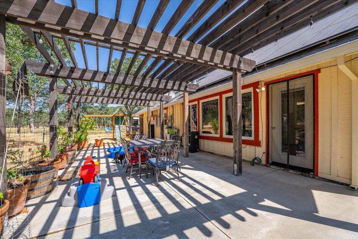 13185 Montecito Road Red Bluff, CA 96080 - Photo 23 of 36