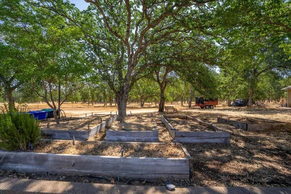 $460,000 | 13185 Montecito Road, Red Bluff, CA 96080