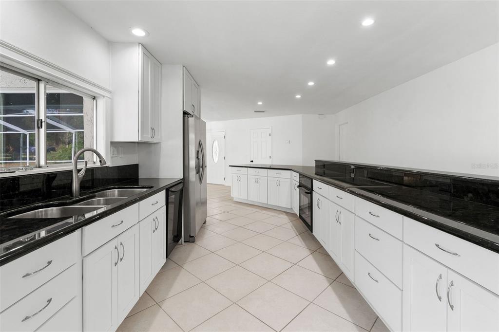 1106 Hummingbird Lane Brandon, FL 33511 - Photo 16 of 53