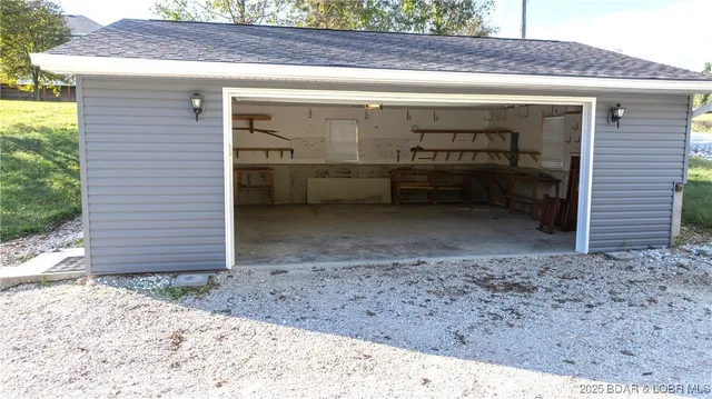 $470,000 | 74 Cody Lane, Camdenton, MO 65020