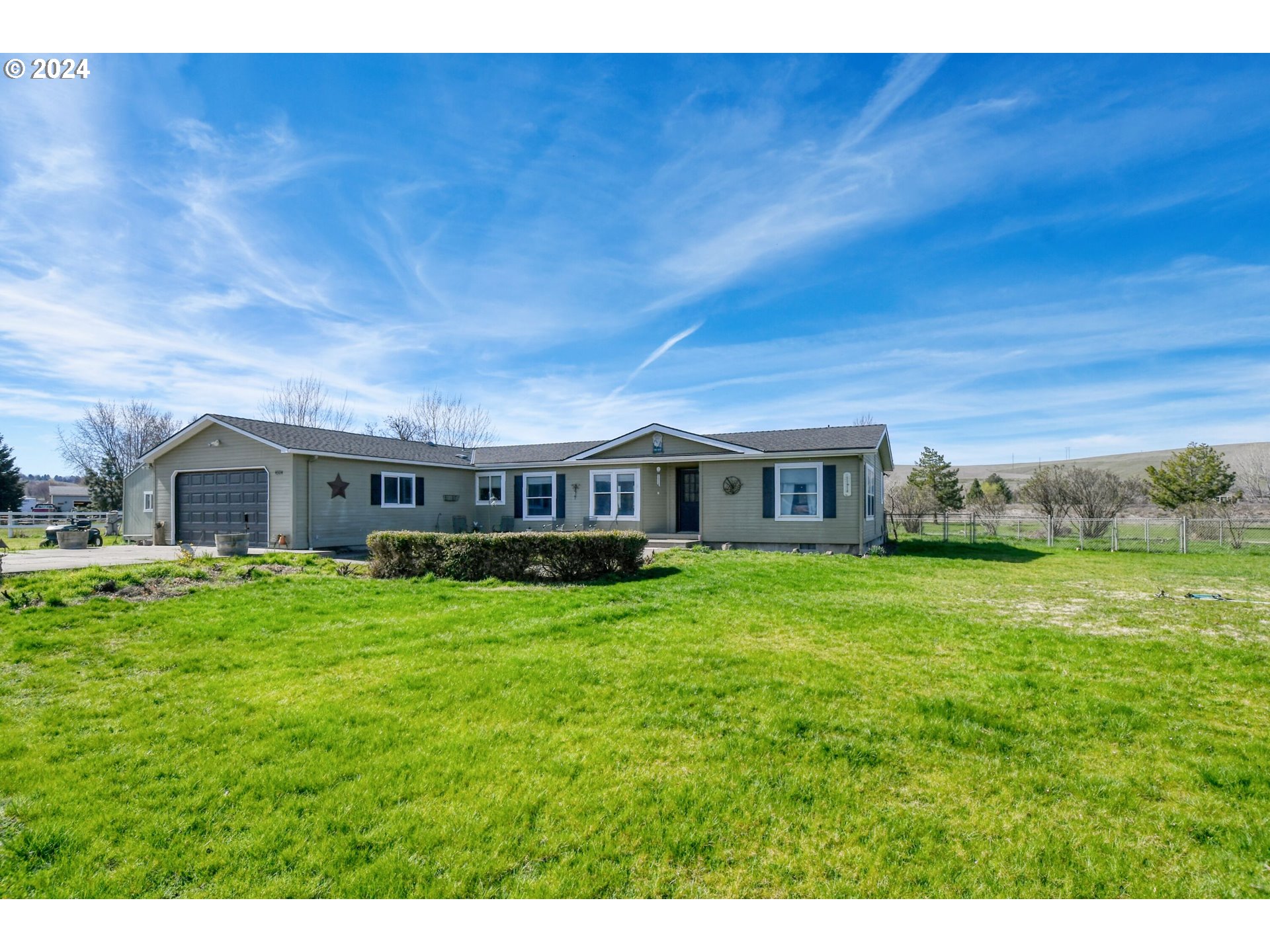 43114 Southwest Gateway Avenue Pendleton, OR 97801 - Photo 1 of 42 Gallery Image 1