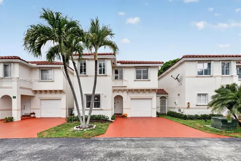 $560,000 | 14930 Southwest 104th Street, Unit 27, Miami, FL 33196