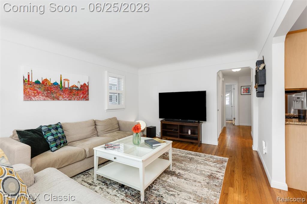 605 Fernwood Road Royal Oak, MI 48067 - Photo 7 of 40