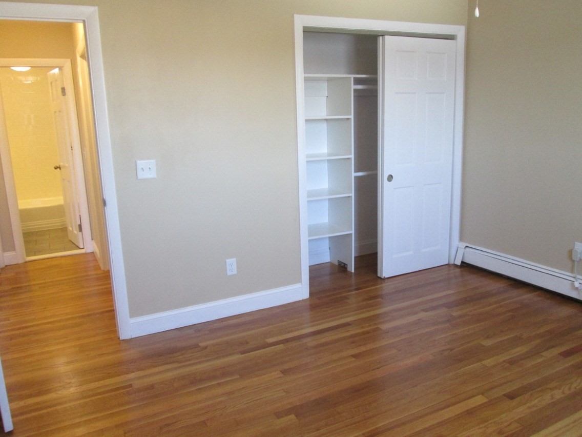 8 R Riverside Street, Unit 33 Watertown, MA 02472 - Photo 8 of 13 Gallery Image 8