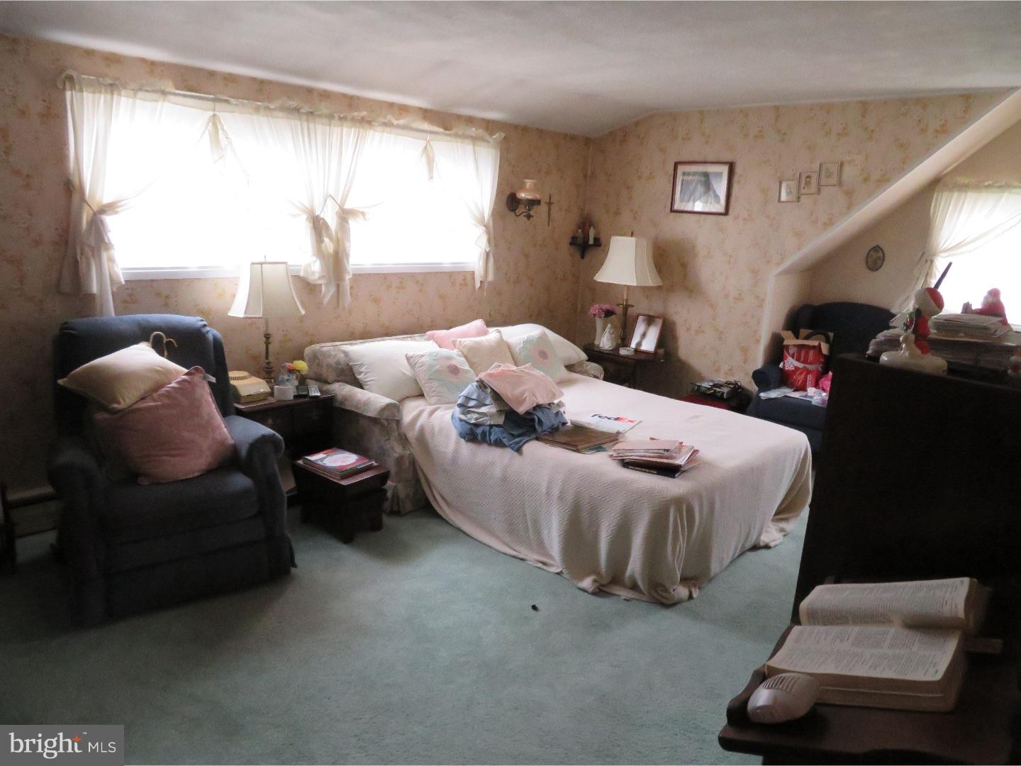 27 Hamlet Road Levittown, PA 19056 - Photo 13 of 18 Bedroom