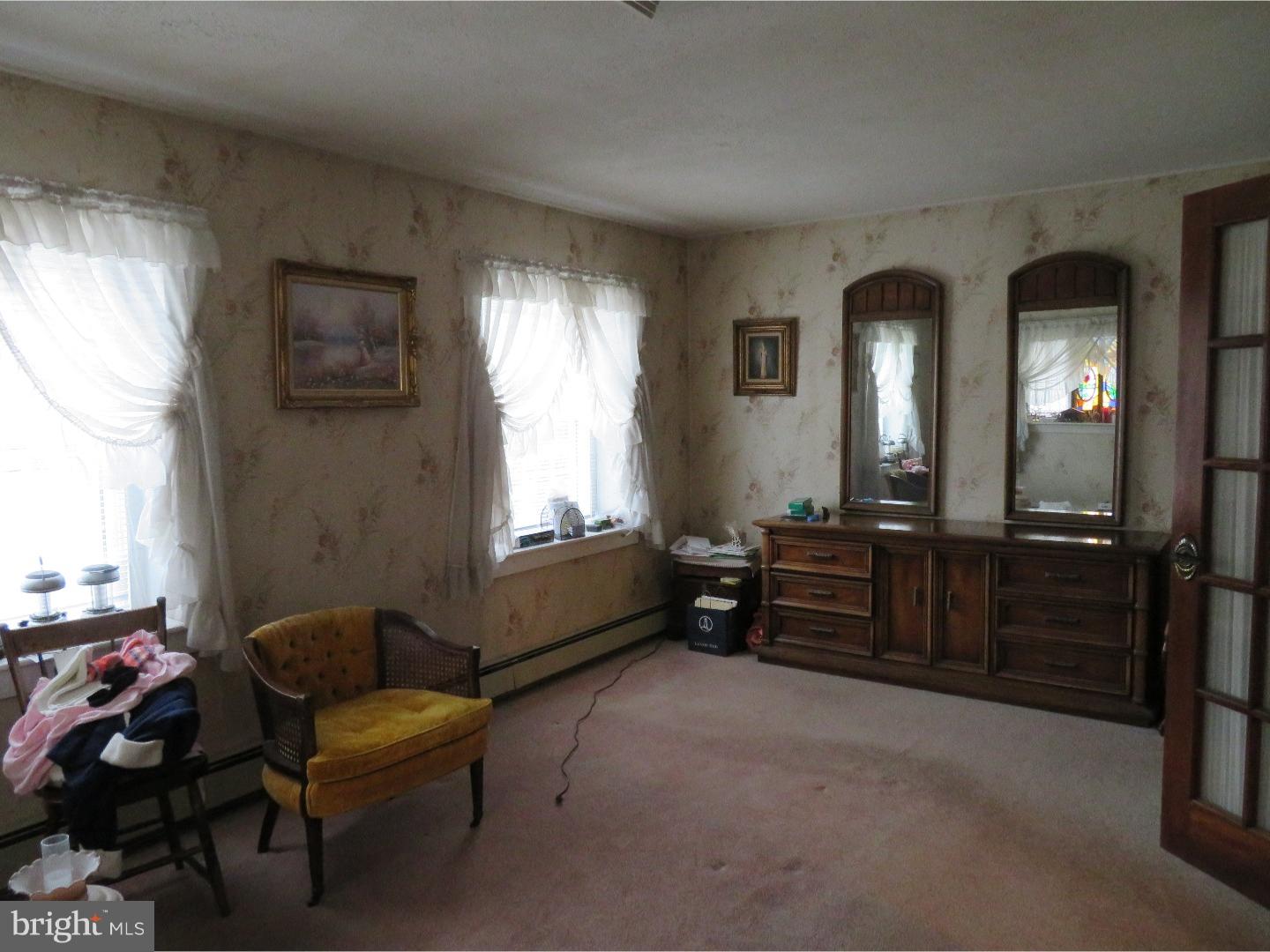 27 Hamlet Road Levittown, PA 19056 - Photo 9 of 18 Bedroom - Main