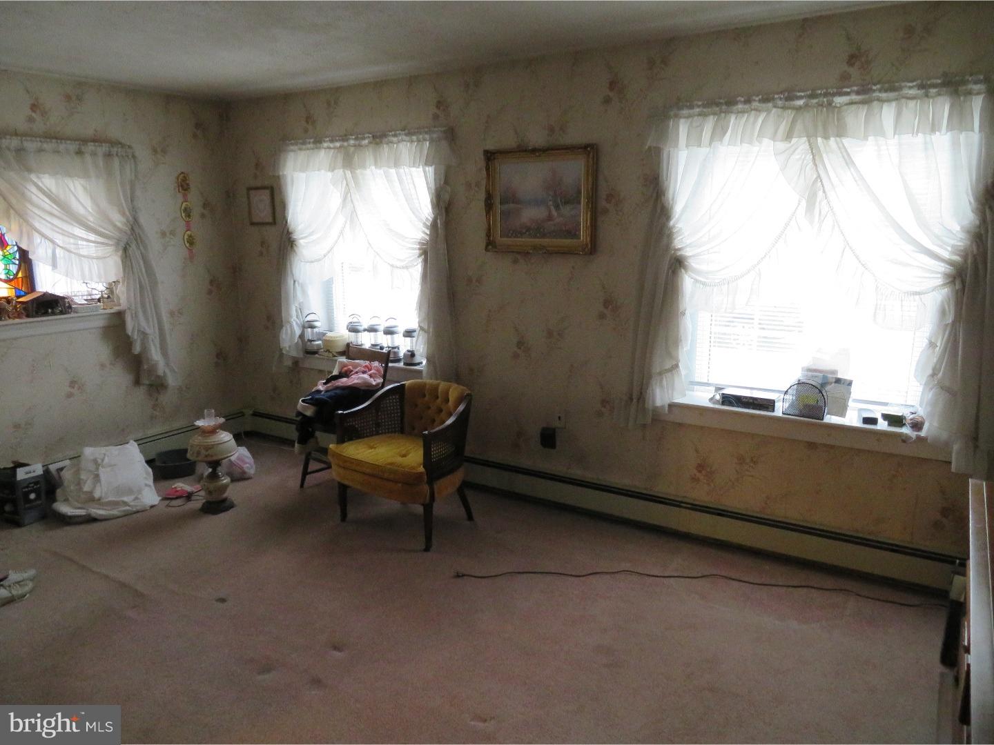 27 Hamlet Road Levittown, PA 19056 - Photo 10 of 18 Bedroom - Main