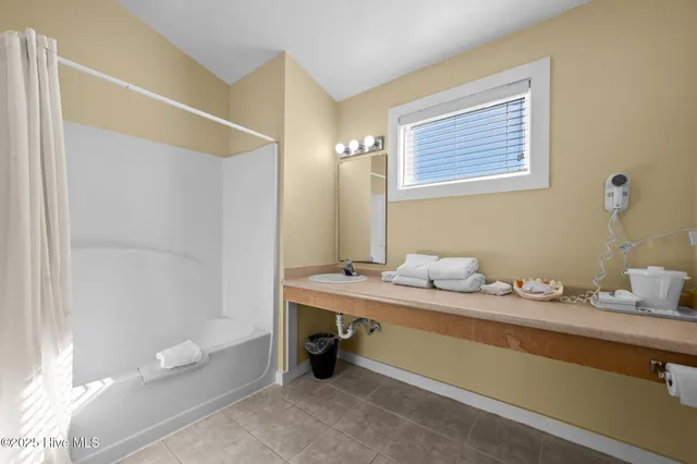 $115,000 | 305 South Avenue, Unit 33, Oriental, NC 28571