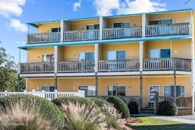 $115,000 | 305 South Avenue, Unit 33, Oriental, NC 28571