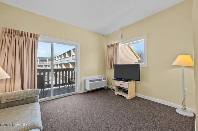 $115,000 | 305 South Avenue, Unit 33, Oriental, NC 28571