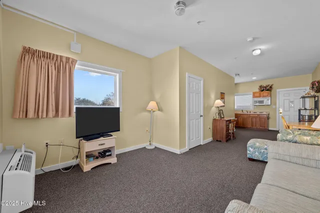 $115,000 | 305 South Avenue, Unit 33, Oriental, NC 28571