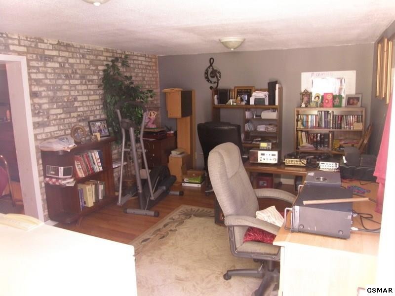3240 Grove Road Mascot, TN 37806 - Photo 12 of 14 Gallery Image 12