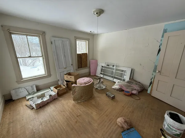 $120,000 | 62 North Main Street, Mechanic Falls, ME 04256