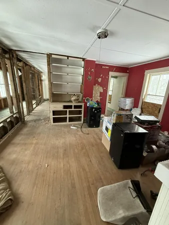 $120,000 | 62 North Main Street, Mechanic Falls, ME 04256