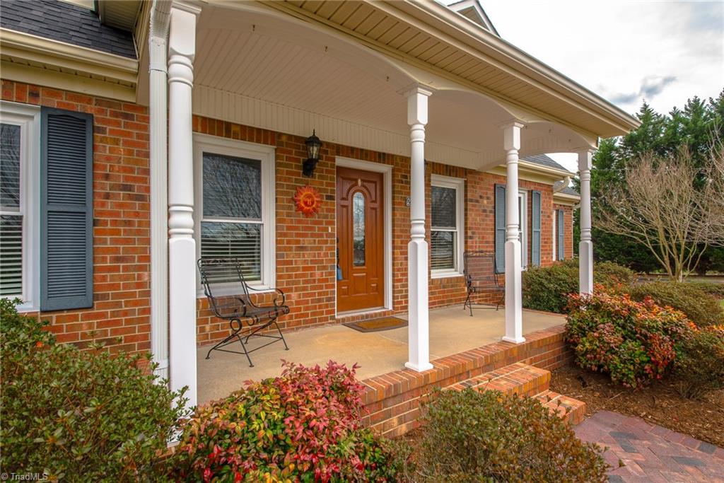 214 Berrier Road Lexington, NC 27295 - Photo 2 of 29 Gallery Image 2