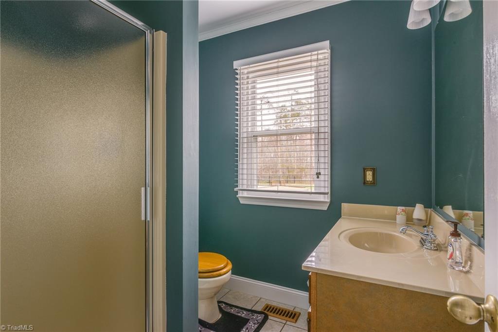 214 Berrier Road Lexington, NC 27295 - Photo 13 of 29 Gallery Image 13