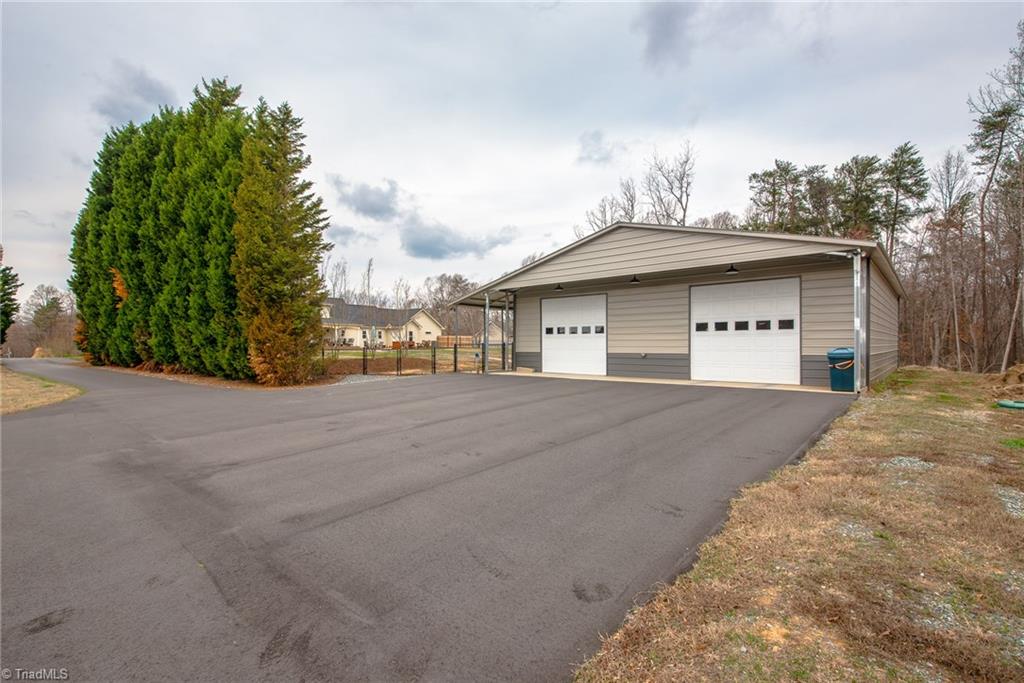 214 Berrier Road Lexington, NC 27295 - Photo 27 of 29 Gallery Image 27