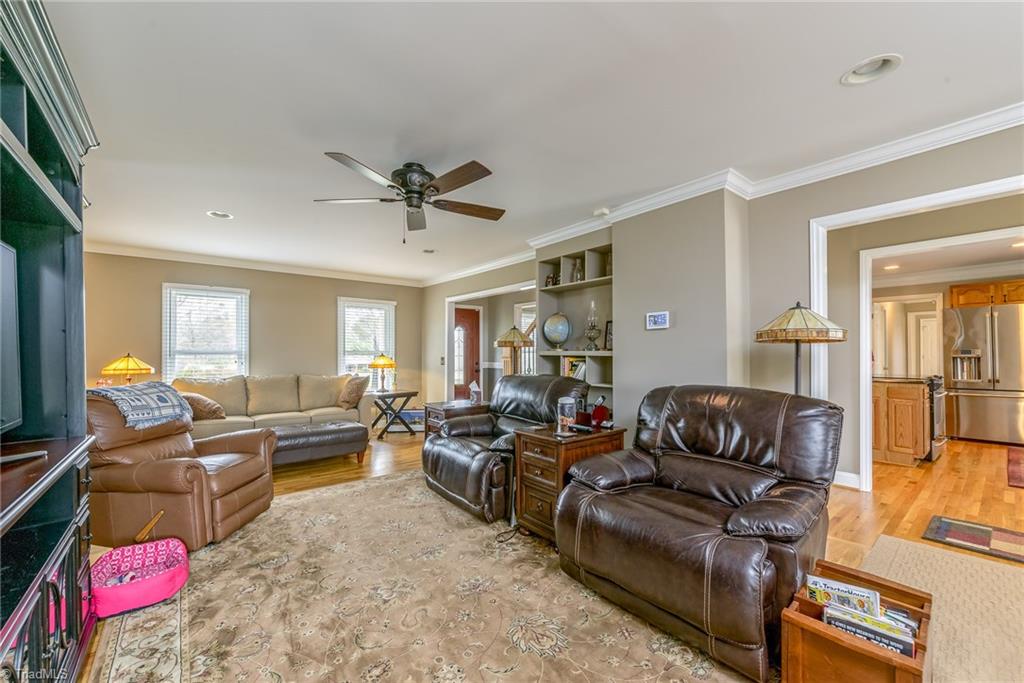 214 Berrier Road Lexington, NC 27295 - Photo 5 of 29 Gallery Image 5