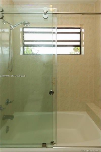 5931 Southwest 46th Street Miami, FL 33155 - Photo 19 of 35 Master Bath