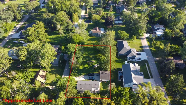 $330,000 | N3199 Hickory Road, Geneva, WI 53147