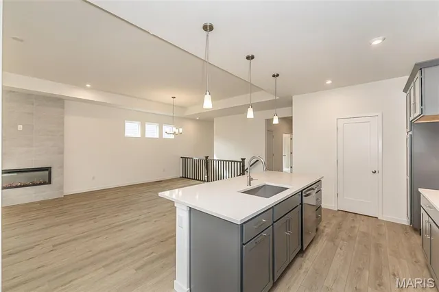 $698,900 | 6804 Snowy Owl Lane, St. Louis, MO 63123