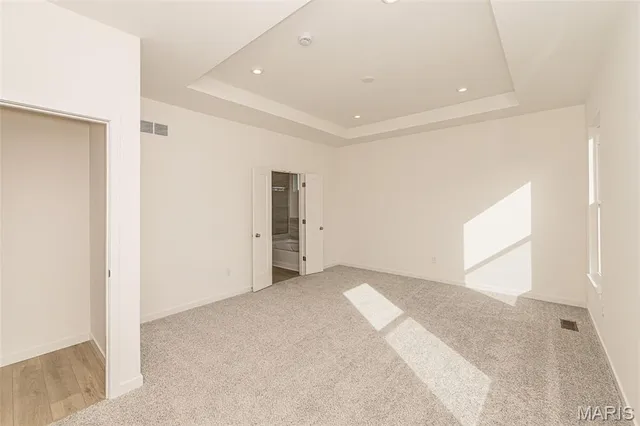 $698,900 | 6804 Snowy Owl Lane, St. Louis, MO 63123