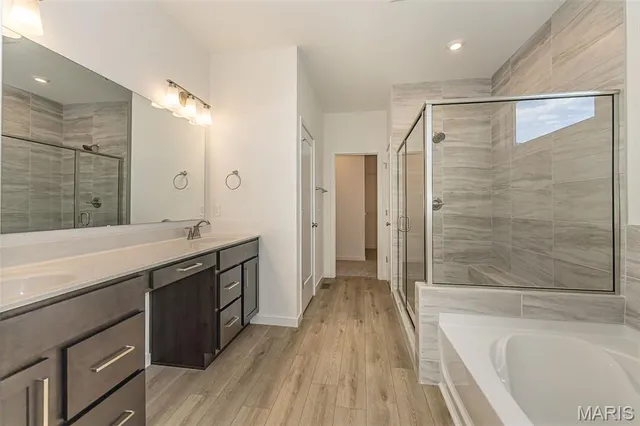 $698,900 | 6804 Snowy Owl Lane, St. Louis, MO 63123