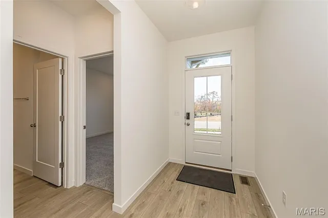 $698,900 | 6804 Snowy Owl Lane, St. Louis, MO 63123