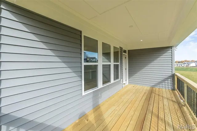 $698,900 | 6804 Snowy Owl Lane, St. Louis, MO 63123