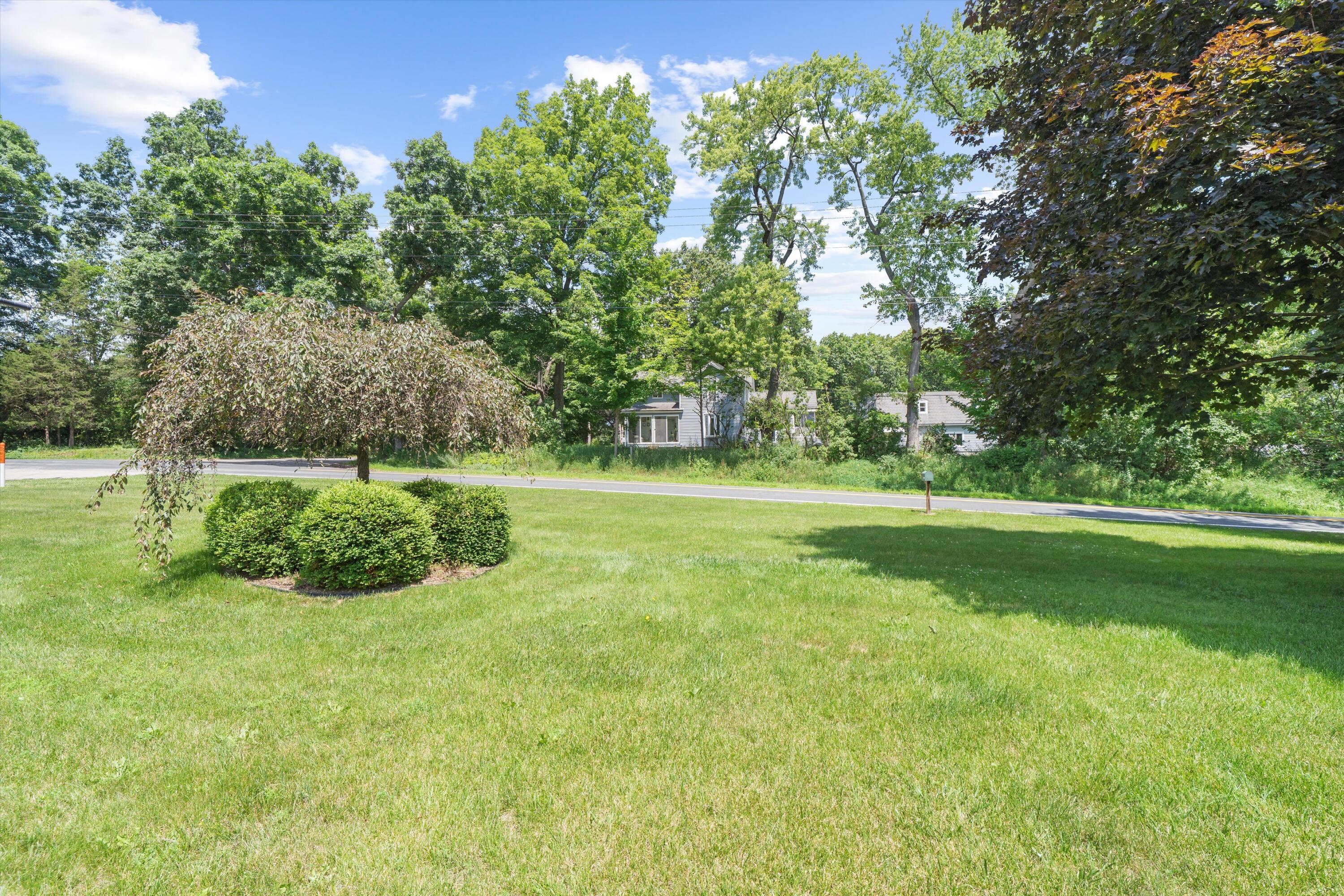 16009 Cavanaugh Lake Road Chelsea, MI 48118 - Photo 54 of 56 Front Yard